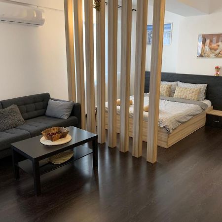 Cata Residence Bukares Bagian luar foto